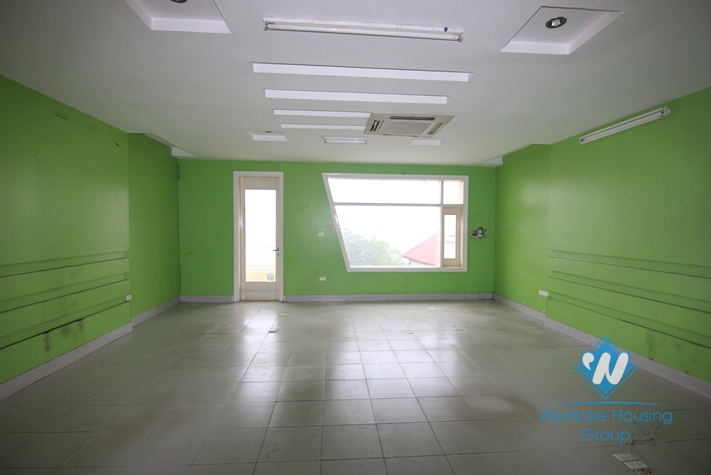 House rental on Xuan Dieu, Tay Ho